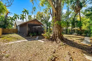 2726 8th Ave W, Bradenton, FL 34205 - Photo 43