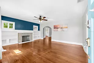 2726 8th Ave W, Bradenton, FL 34205 - Photo 7