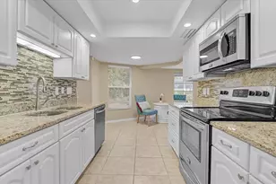 7219 Bounty Dr, Sarasota, FL 34231 - Photo 11