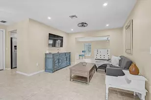 7219 Bounty Dr, Sarasota, FL 34231 - Photo 17