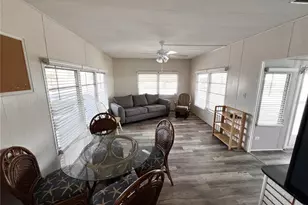 5203 7th C St E, Bradenton, FL 34203 - Photo 13