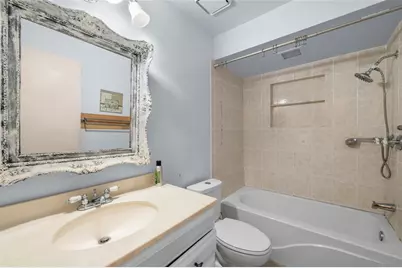 2439 Feiffer Circle, Sarasota, FL 34235 - Photo 13