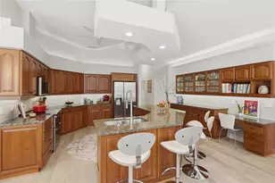 7321 Links Ct, Sarasota, FL 34243 - Photo 13