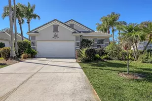 4062 Caddie Dr E, Bradenton, FL 34203 - Photo 1