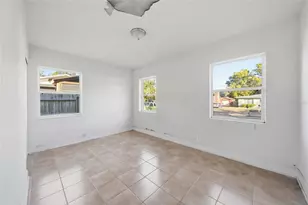 3312 W Ballast Point Blvd, Tampa, FL 33611 - Photo 7