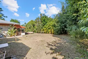 1717 Hazelwood St, Sarasota, FL 34231 - Photo 21