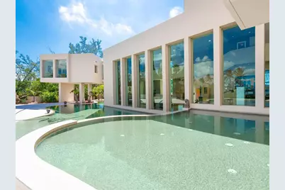 6610 Gulf Of Mexico Drive, Longboat Key, FL 34228 - Photo 11