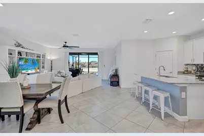 15531 Islandwalk Avenue, Bradenton, FL 34211 - Photo 7