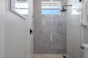 1643 Stanford Ln, Sarasota, FL 34231 - Photo 51