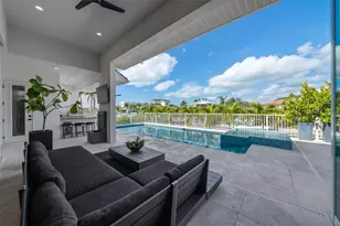 1643 Stanford Ln, Sarasota, FL 34231 - Photo 21