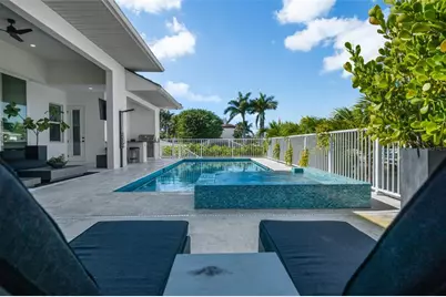 1643 Stanford Lane, Sarasota, FL 34231 - Photo 31