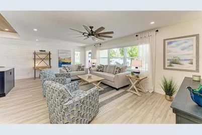 504 Bayview Drive, Holmes Beach, FL 34217 - Photo 17