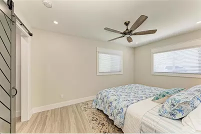 504 Bayview Drive, Holmes Beach, FL 34217 - Photo 37