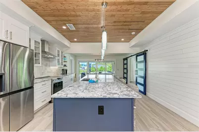 504 Bayview Drive, Holmes Beach, FL 34217 - Photo 21