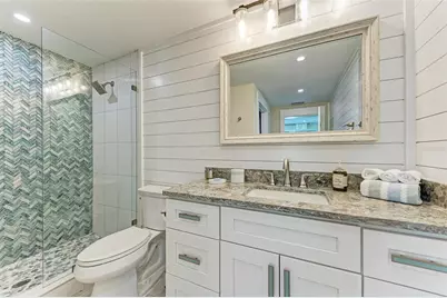 504 Bayview Drive, Holmes Beach, FL 34217 - Photo 43