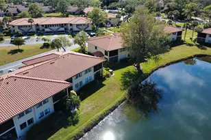 5221 Lake Village Dr, Sarasota, FL 34235 - Photo 3