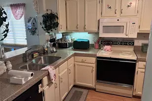 5221 Lake Village Dr, Sarasota, FL 34235 - Photo 27