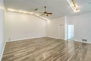 3957 Proctor Rd, Sarasota, FL 34233 - Photo 7