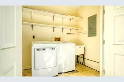 3957 Proctor Road, Sarasota, FL 34233 - Photo 33