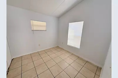 1427 45th Avenue Circle W, Bradenton, FL 34207 - Photo 13