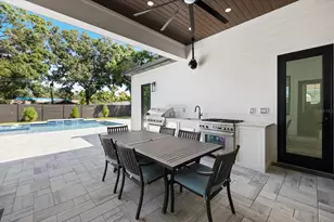 2045 Goldenrod St, Sarasota, FL 34239 - Photo 45