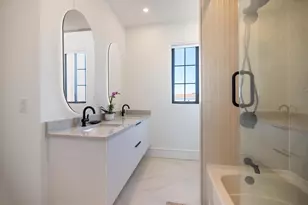 2045 Goldenrod St, Sarasota, FL 34239 - Photo 33
