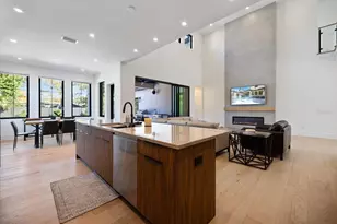 2045 Goldenrod St, Sarasota, FL 34239 - Photo 11