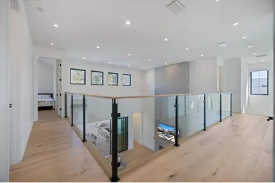 2045 Goldenrod Street, Sarasota, FL 34239 - Photo 29