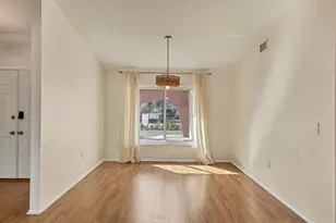 3917 Desoto Rd, Sarasota, FL 34235 - Photo 15