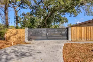 3917 Desoto Rd, Sarasota, FL 34235 - Photo 5