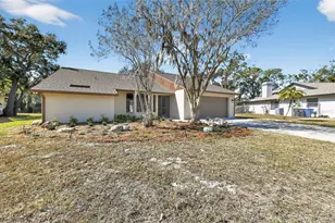 4072 King Richard Dr, Sarasota, FL 34232 - Photo 3