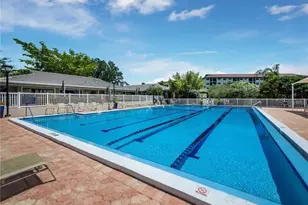 5430 Eagles Point Cir, Sarasota, FL 34231 - Photo 45