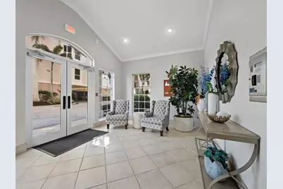 5430 Eagles Point Circle #105, Sarasota, FL 34231 - Photo 3