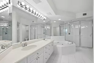 5430 Eagles Point Cir, Sarasota, FL 34231 - Photo 19