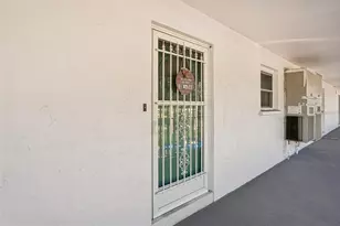 3900 Roxane Blvd, Sarasota, FL 34235 - Photo 5