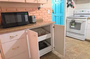 2029 Sunset Dr, Bradenton, FL 34207 - Photo 5