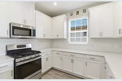 10410 Inglenook Terrace, Palmetto, FL 34221 - Photo 7