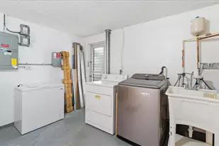 10921 Manchester Rd, Port Richey, FL 34668 - Photo 23