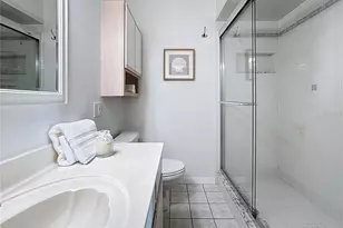 5011 Mangrove Point Rd, Bradenton, FL 34210 - Photo 11