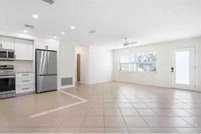 2806 Oxford Drive W, Bradenton, FL 34205 - Photo 7