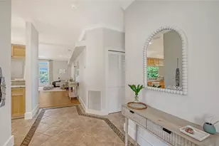 421 Island Cir, Sarasota, FL 34242 - Photo 5