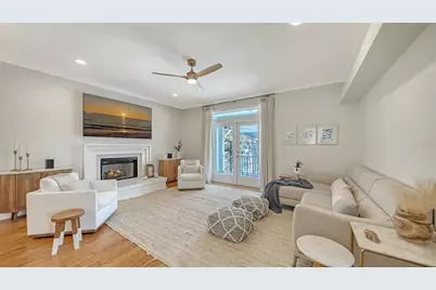 421 Island Circle, Sarasota, FL 34242 - Photo 9