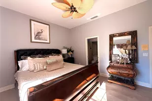 405 Wellington Ct, Venice, FL 34292 - Photo 11