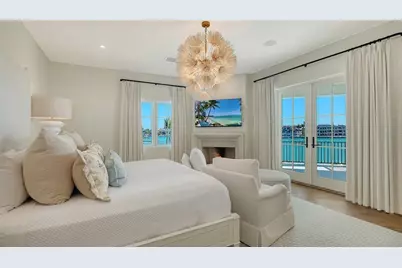 70 Lighthouse Point Drive, Longboat Key, FL 34228 - Photo 55