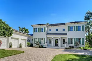70 Lighthouse Point Dr, Longboat Key, FL 34228 - Photo 9