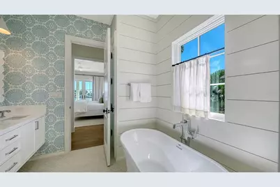 70 Lighthouse Point Drive, Longboat Key, FL 34228 - Photo 71