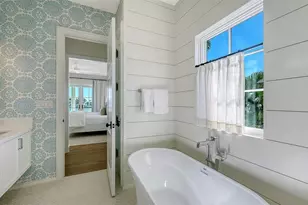 70 Lighthouse Point Dr, Longboat Key, FL 34228 - Photo 71