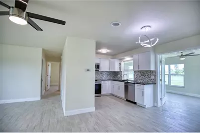 66 Oakland Hills Ct, Rotonda West, FL 33947 - Photo 11