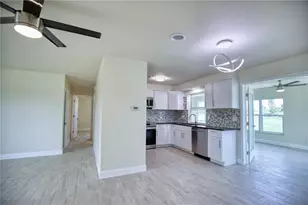 66 Oakland Hills Ct, Rotonda West, FL 33947 - Photo 11