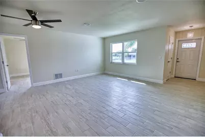 66 Oakland Hills Ct, Rotonda West, FL 33947 - Photo 9